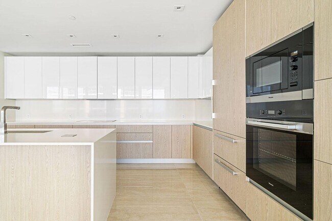 Photo - 3100 N Ocean Dr Unit 1702 P
