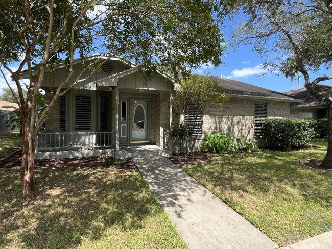 Building Photo - 3 Bedroom 2 Bath Southside!!