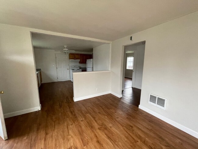 Photo - Cute 2 Bedroom House with Bonus Room