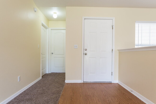 Photo - 14915 Windy Mt Cir