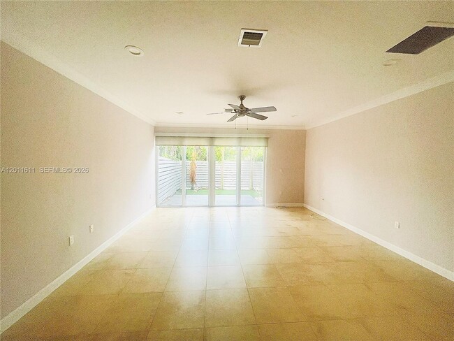 Photo - 822 NE 19th Ave