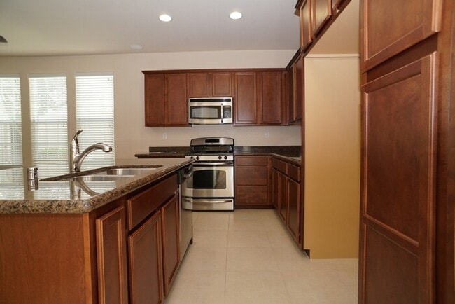 Photo - 169 Talmont Cir