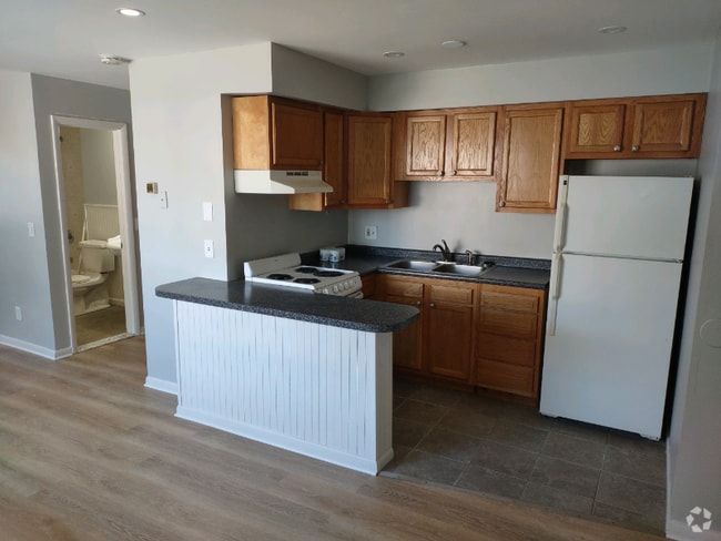 Building Photo - 188 Spring St Rental