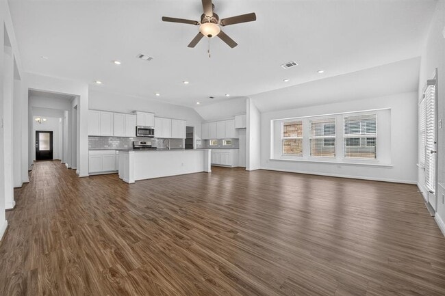 Photo - 516 Panzano Dr