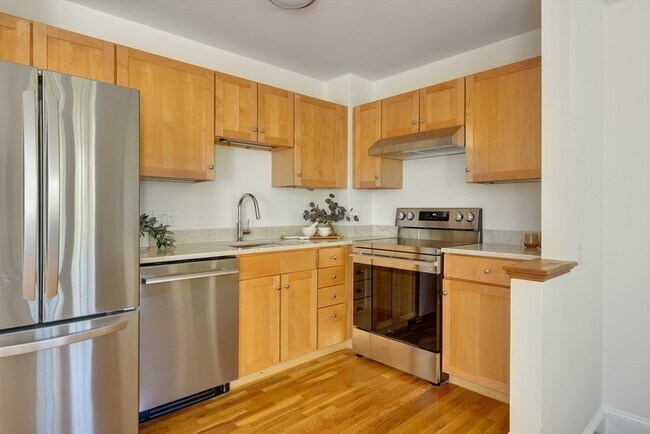 Photo - 411 Norfolk St Unit 2-A