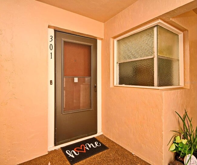 Building Photo - 610 Cranes Way Unit 301 Rental