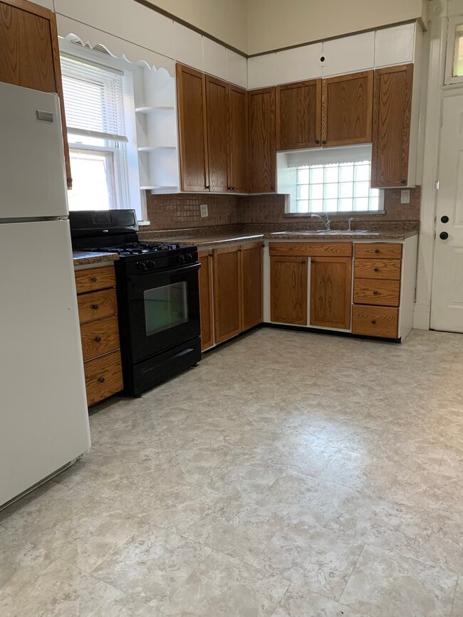 Photo - 422 Loras Blvd Unit 422/5