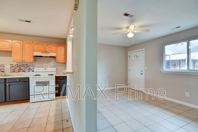 Photo - 511 Stafford St Unit A