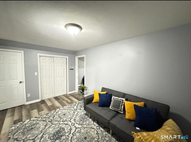 Building Photo - 21 Pond Lily Ave Unit 3