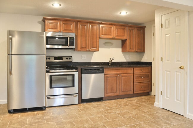 Photo - 152 Main St Unit 11