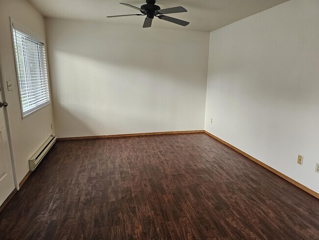 Photo - 2294 McKenzie Rd