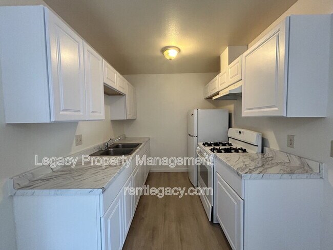 Photo - 4552 Ashcroft Ave Unit Apt 36D