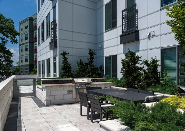 Luxe at Alewife