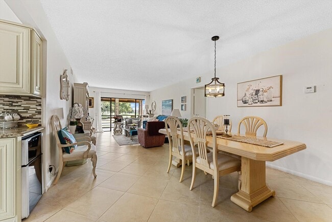 Photo - 11282 Green Lake Dr Unit 204