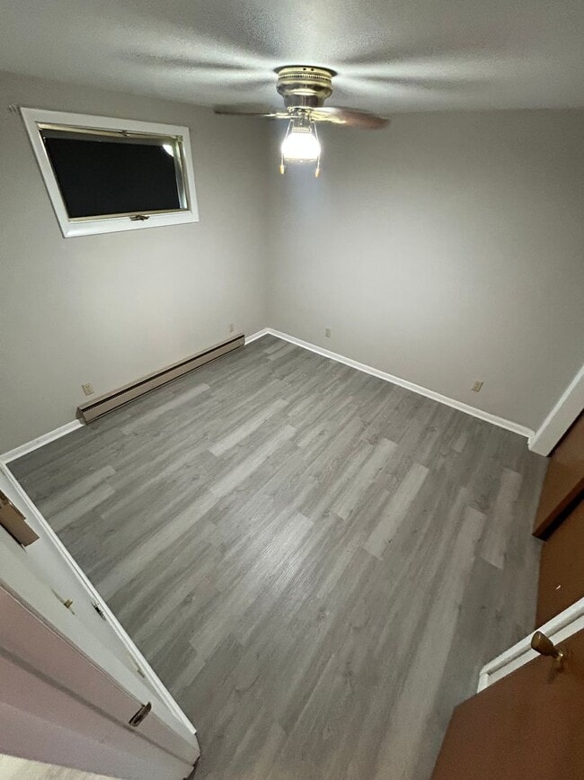 Photo - 104-110 Maple Lane Unidad 104