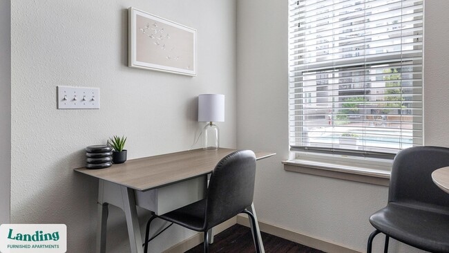 Photo - 1550 N Raleigh St Unit 121