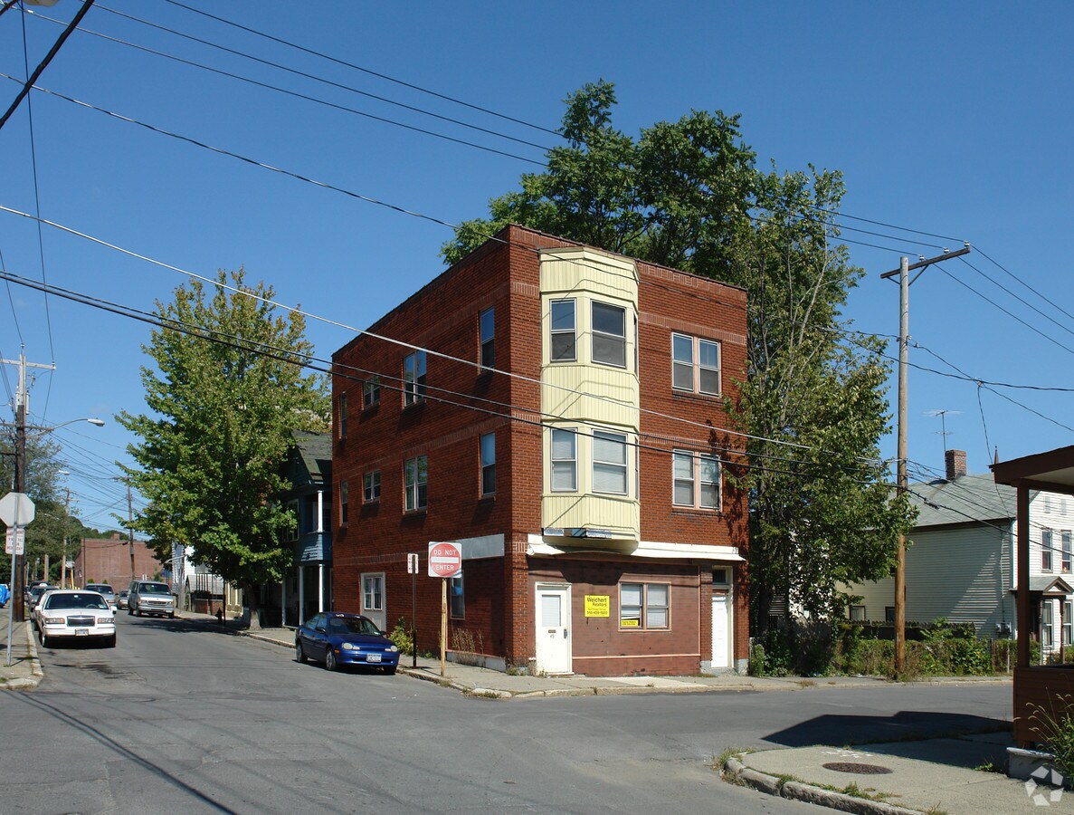 Photo - 45 White St