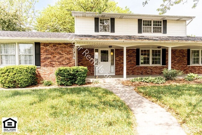 Building Photo - Now available!! Rental