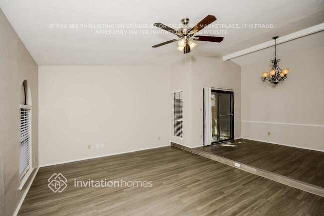 Photo - 3409 Livingston Ln