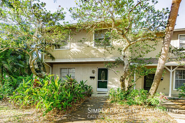 Photo - 7617 Woodbridge Blvd