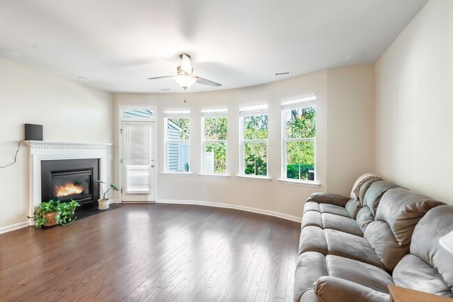 Photo - Beautiful 3-Bed, 2.5 Bath Townhome Available on 8/15!