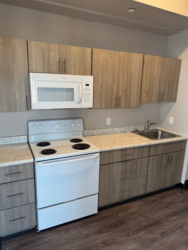 Photo - Western Building Unit 306