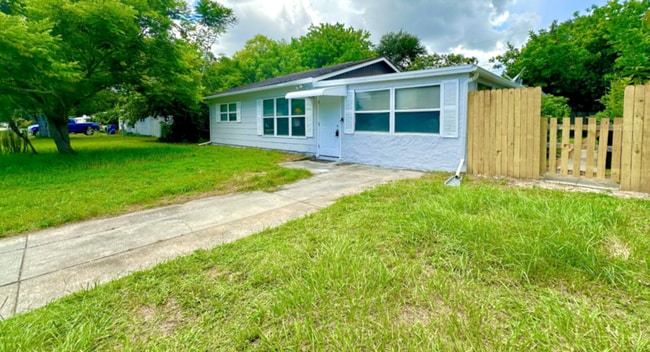 Building Photo - 6800 12th St N Rental