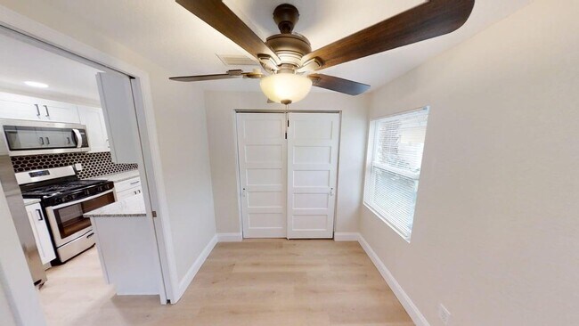 Photo - lovely 3/1 house with fence yard