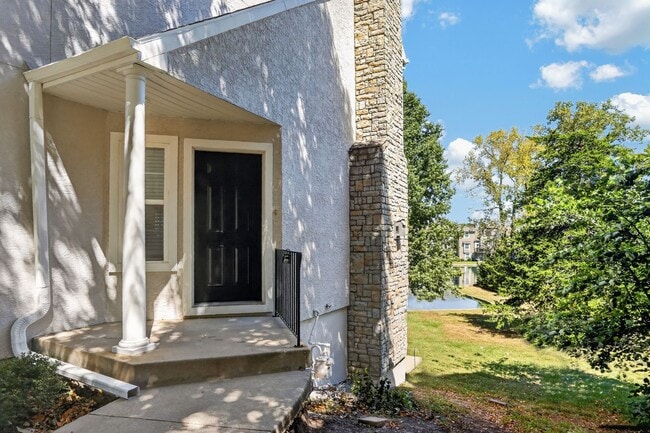 Photo - 15914 W 91st Terrace