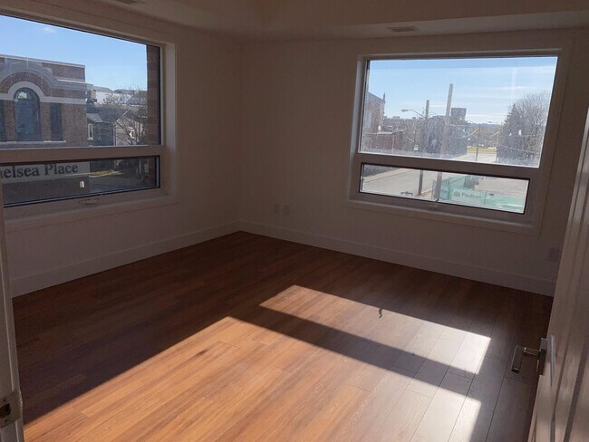 Photo - 1 Wellington St