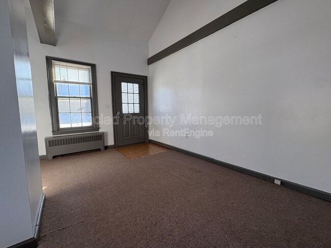 Photo - 320 Chamberlain Rd