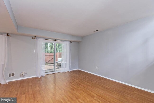 Building Photo - 1913 Encino Dr Rental
