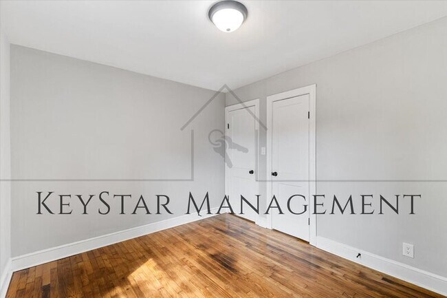 Photo - 429 Henry St