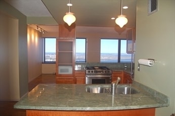 Photo - 65 E India Row Unidad 40E