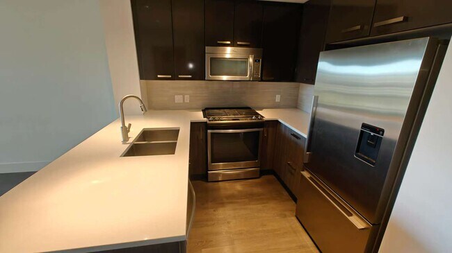 Photo - 510 Edmonton Trl