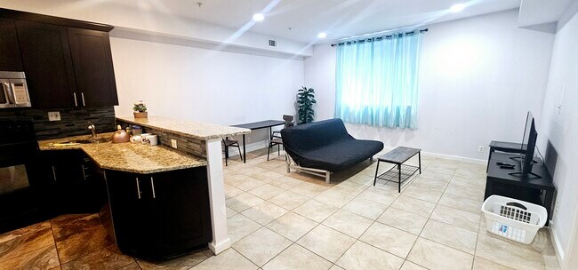 Photo - 628 N 11th St Unidad 2