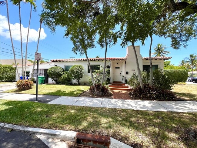 Building Photo - 2235 SW 23rd Ave Rental