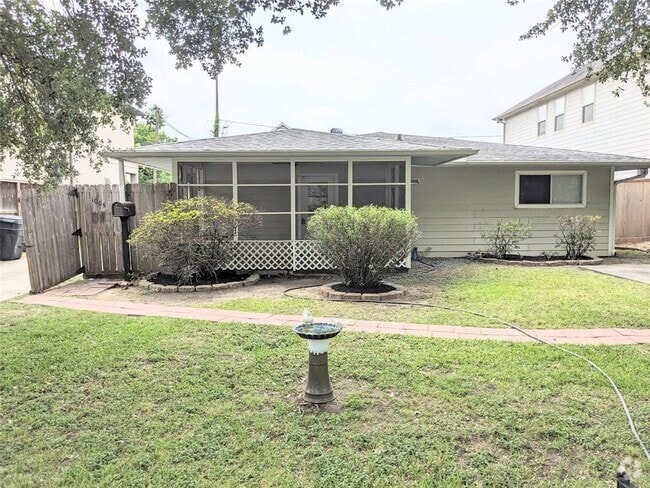 Building Photo - 1005 Rosepoint Dr Rental