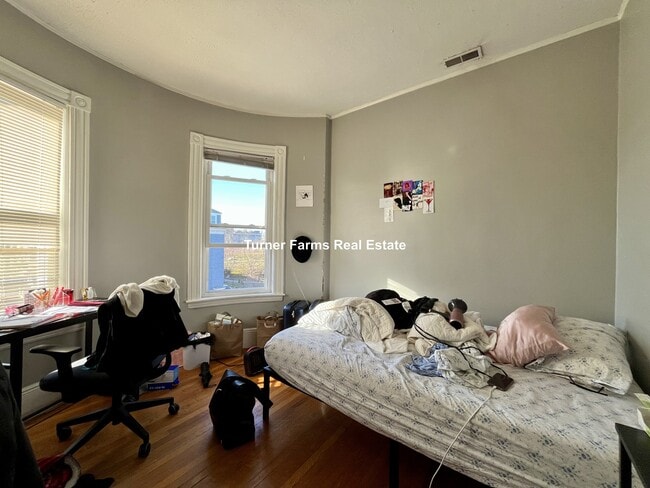 Photo - 122 Calumet St Unit 3