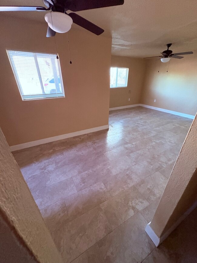 Photo - 250 S Grand Dr Unidad A