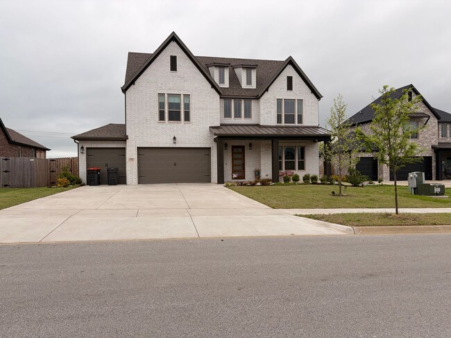 Building Photo - Spacious 5-Bedroom House in Cave Springs, AR