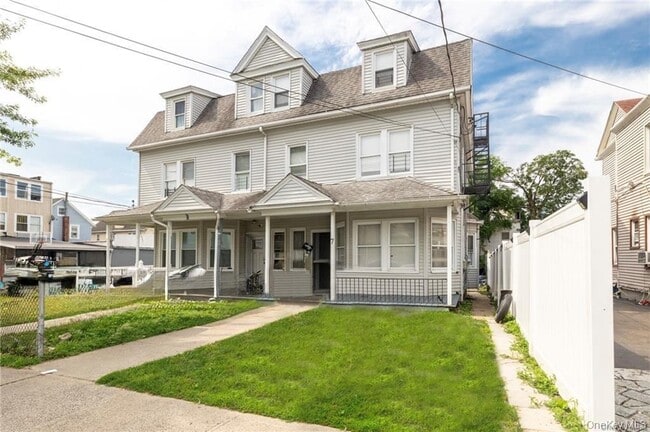 Building Photo - 7 Bush Ave Unit 2 Rental