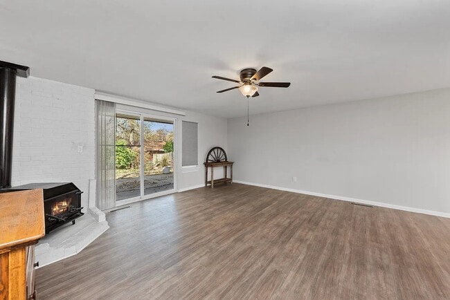 Photo - 4036 Haverstraw Dr