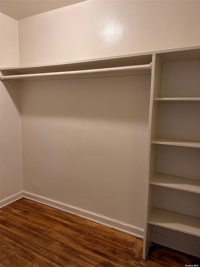 120 Division Ave Unit 1 B Apartment For Rent in Levittown, NY