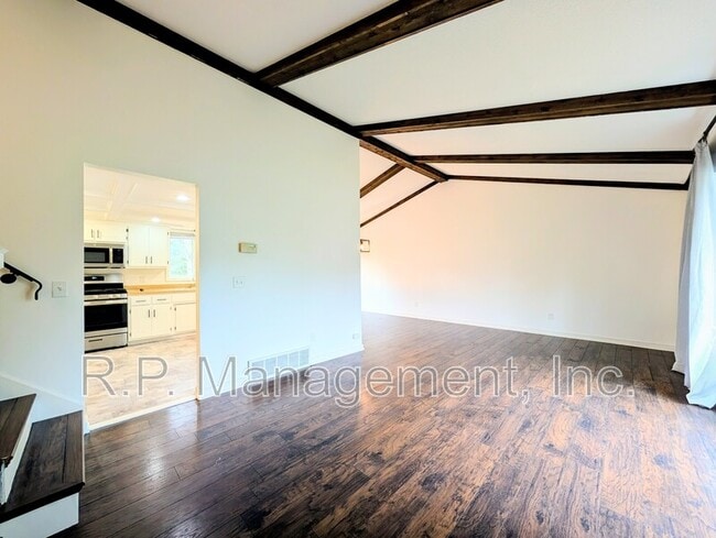 Photo - 4382 Rosebriar Ave