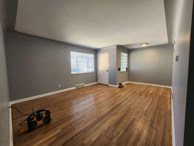 Photo - Charming 2 Bed 1 Bath in Park Hill!