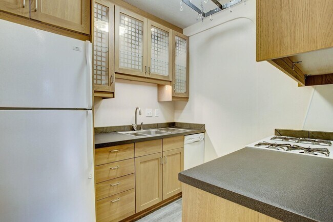 Photo - 5250 Eigel St