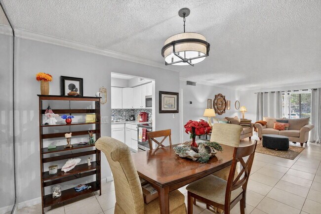 9810 Pineapple Tree Dr Unit 103