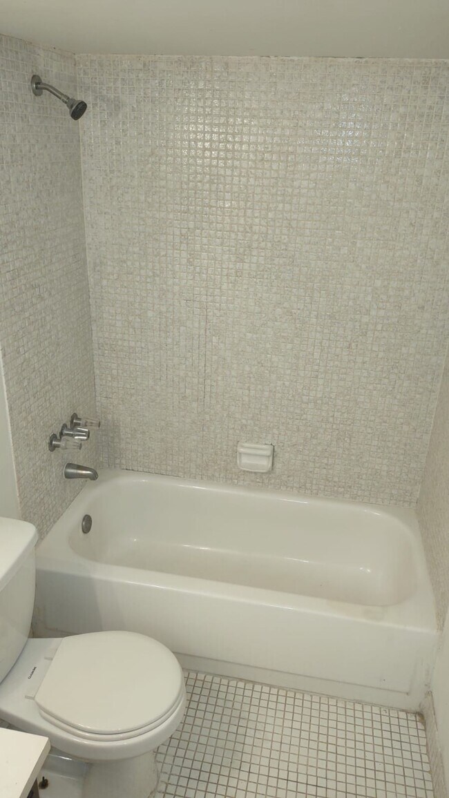 Photo - 496 NW 165th St