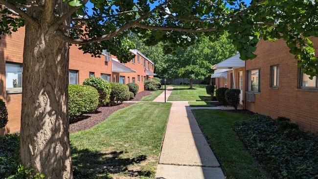 Arlen Terrace